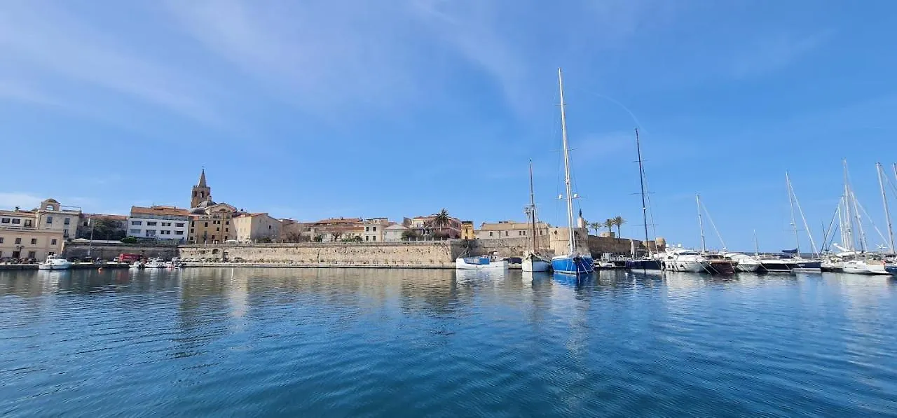 San Luca - Penthouse Apartment Alghero 0*,  Italy
